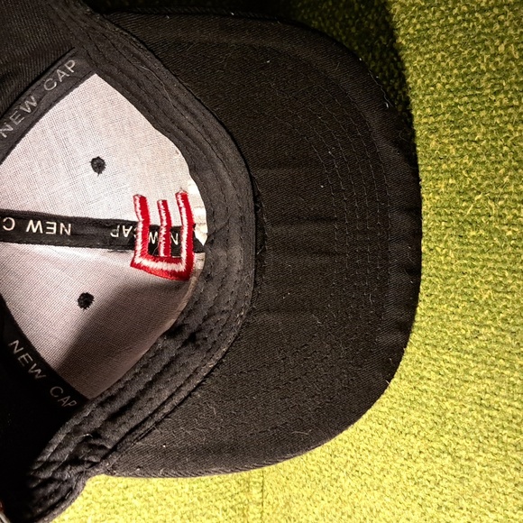 Eminem hat - Picture 6 of 8